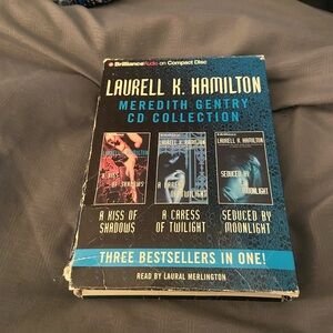 Laurell K. Hamilton Meredith Gentry CD Collection - Blue